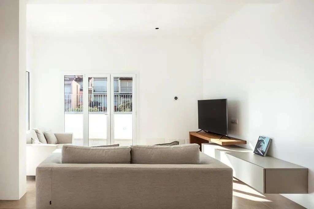 Villa Apartment With Private Heated Pool - Domus Enzo Golfo Aranci
