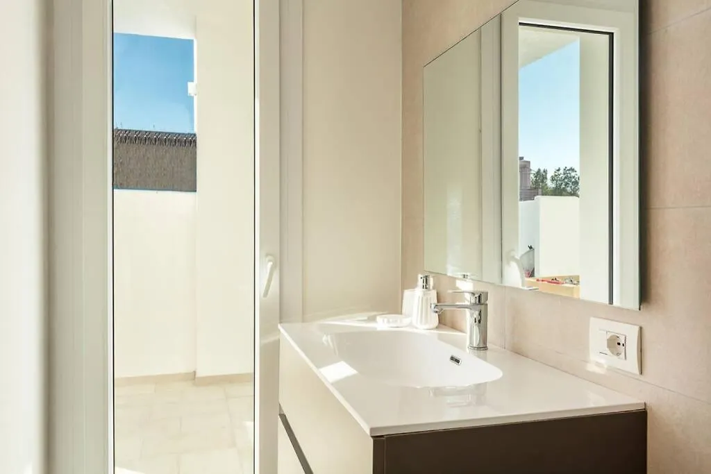 Apartment With Private Heated Pool - Domus Enzo Golfo Aranci Villa