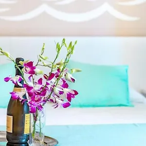 Guest house La Smeralda - Boutique And Breakfast, Golfo Aranci